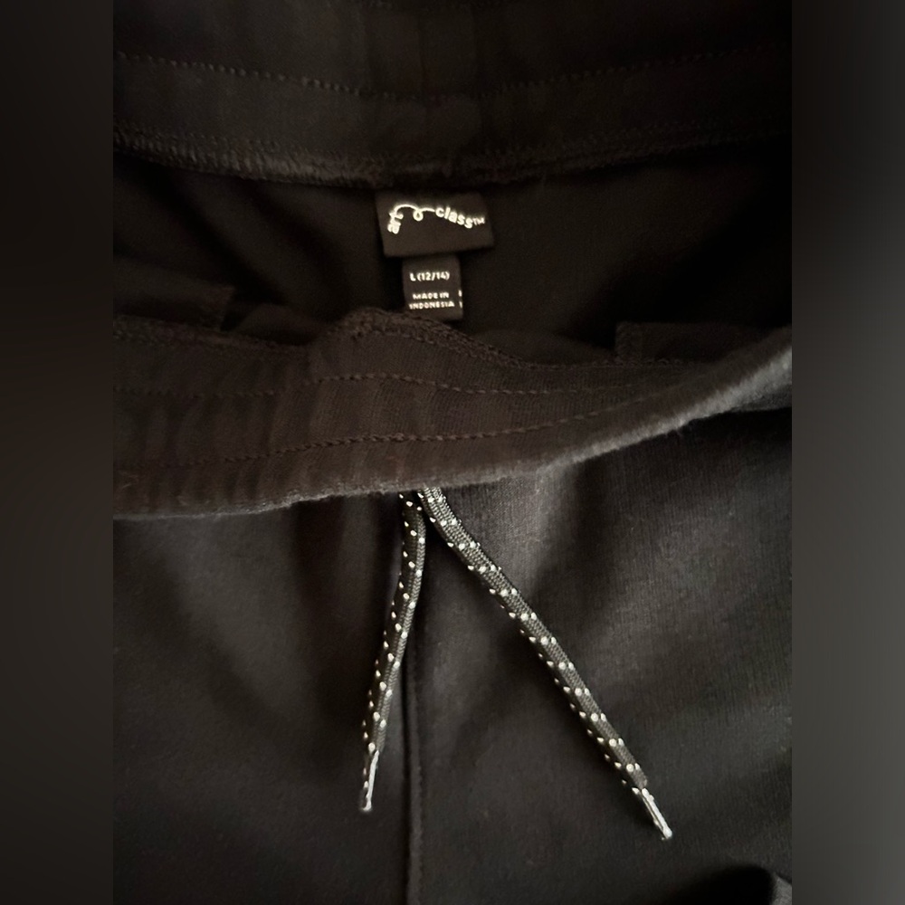 NWT SweatPant - Picture 3 of 6